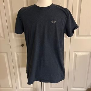Hollister tshirt